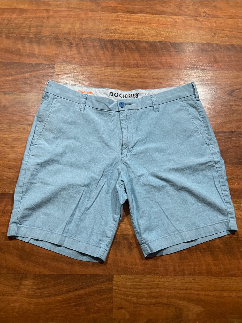 Dockers Men's Pale Blue Flat Front Chino Shorts